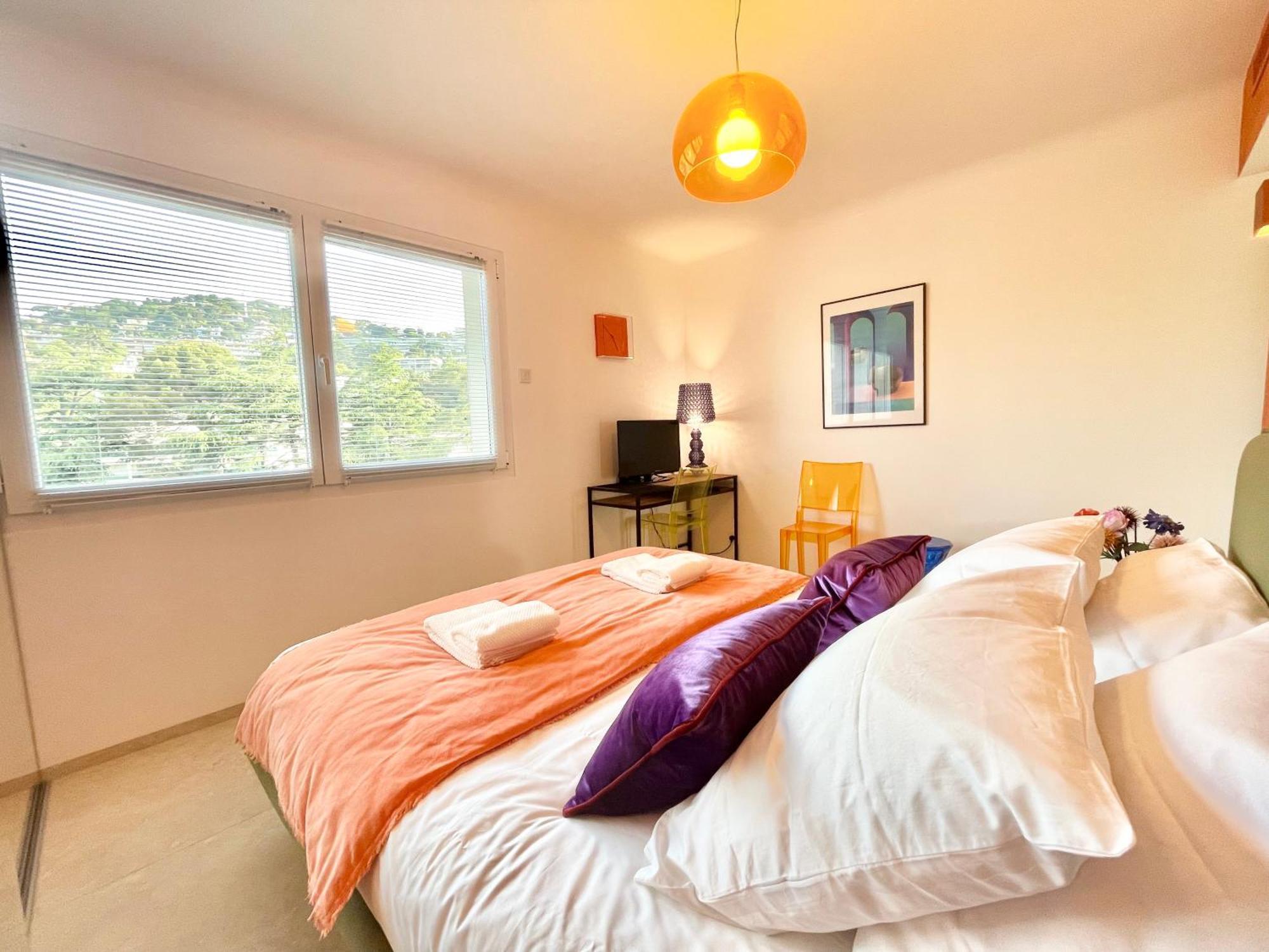Royal Pink - Design - Vue De Reve - Parking Gratuit * Cannes
