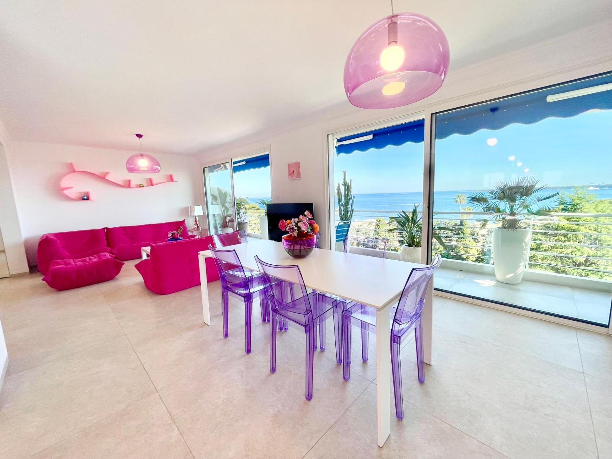 Royal Pink - Design - Vue De Reve - Parking Gratuit