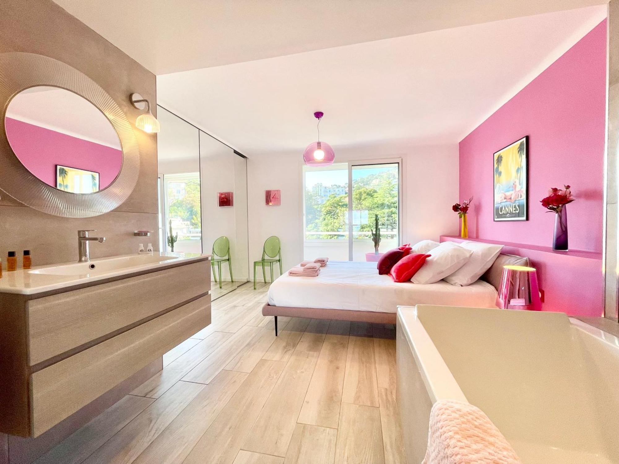 Royal Pink - Design - Vue De Reve - Parking Gratuit Apartment *