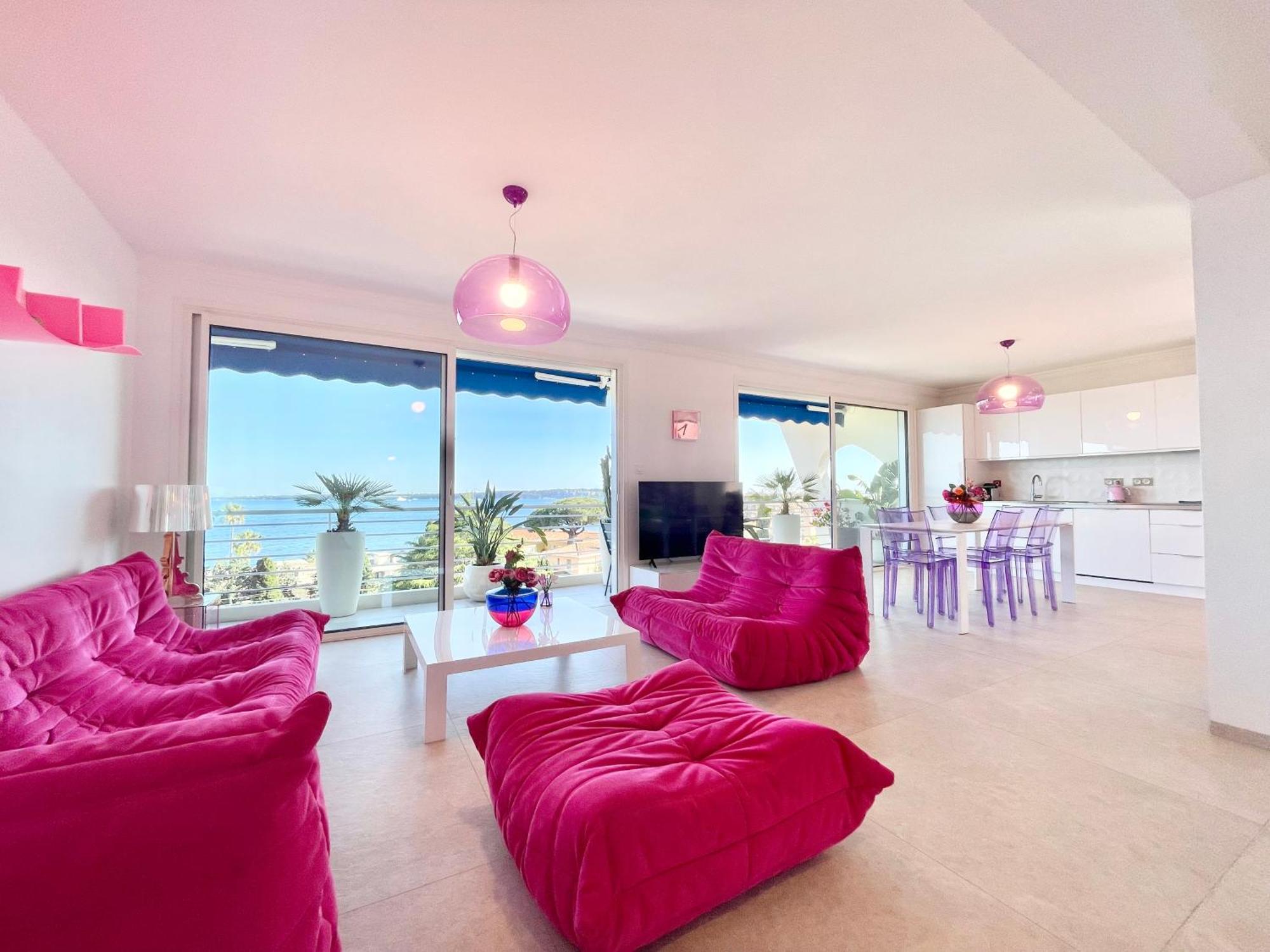 Royal Pink - Design - Vue De Reve - Parking Gratuit Cannes