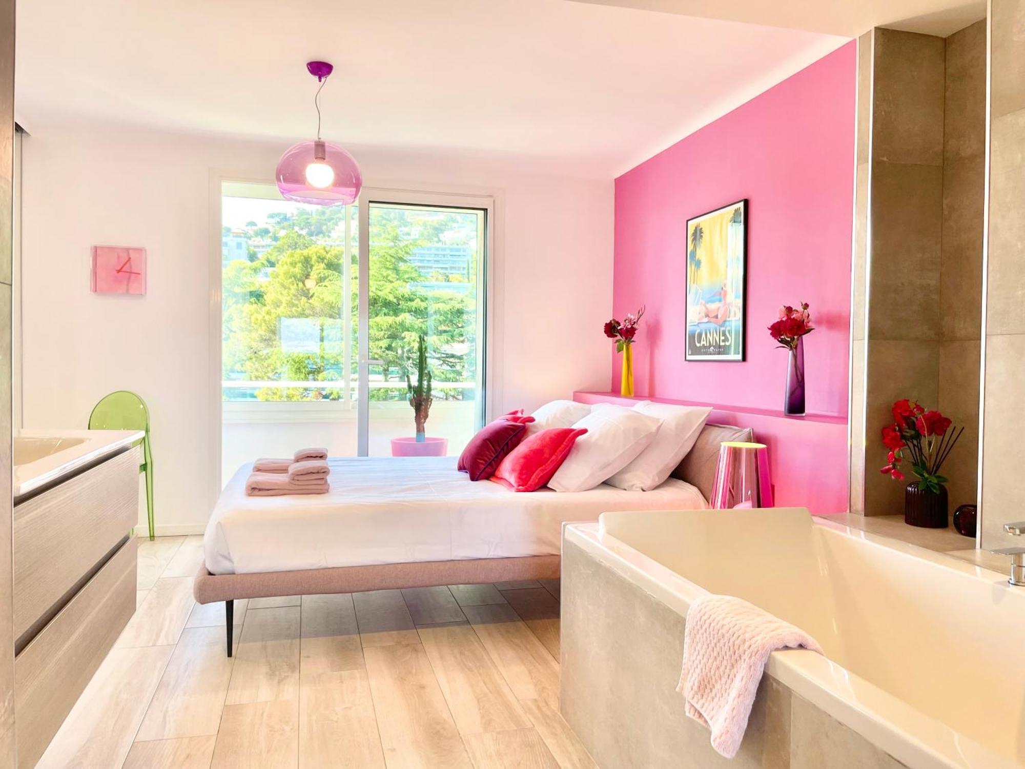 Royal Pink - Design - Vue De Reve - Parking Gratuit * Cannes